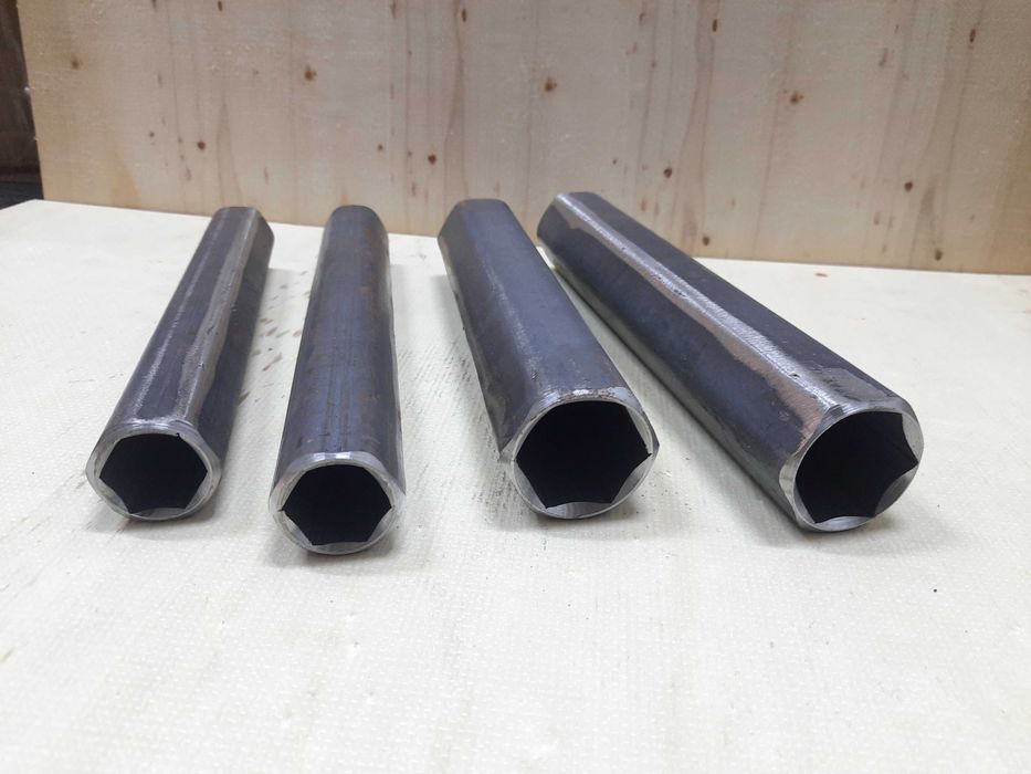 Труба шестигранная 23/32 мм для мотоблока. Патрубок 210-270 мм.Ступиця