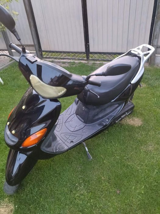 Yamaha grand axis 100