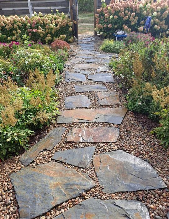 Łupek szarogłazowy księżycowy duże płyty kamień naturalny na kaskadę