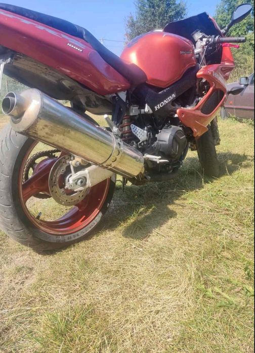 Продам Хонда 1000