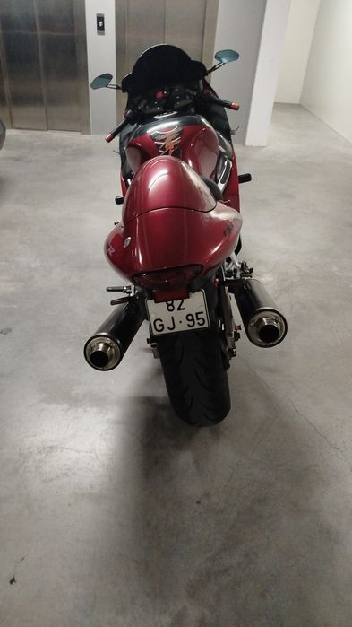 Suzuki Hayabusa GSX1300R 1999 | Akrapovic | Acessórios Originais