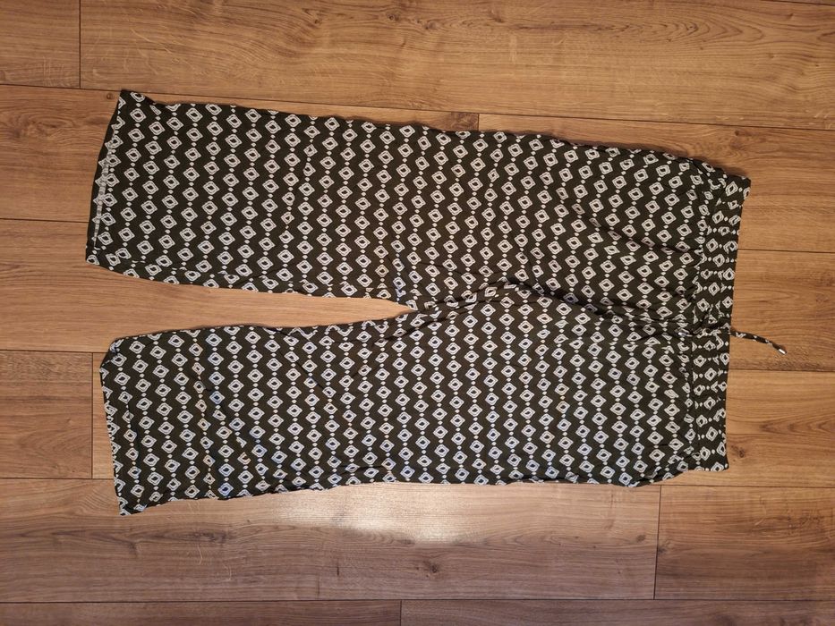 Krótkie spodnie rybaczki roz 48