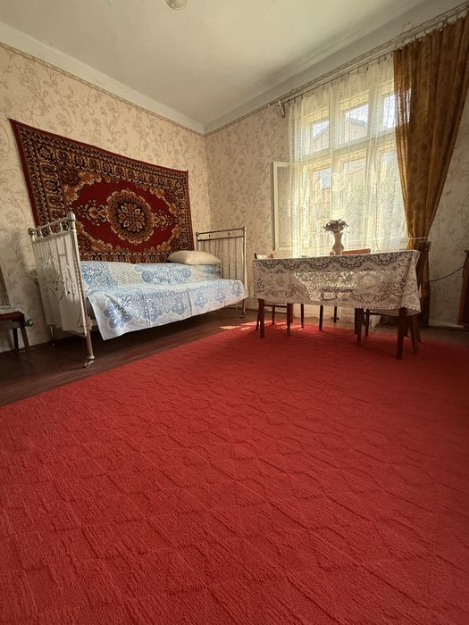 Продаж 1/2 будинка в м.Кіцмань