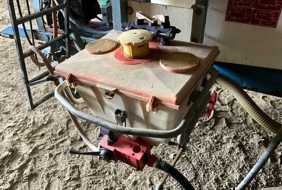 opryskiwacz Evrard 4000l , 24m