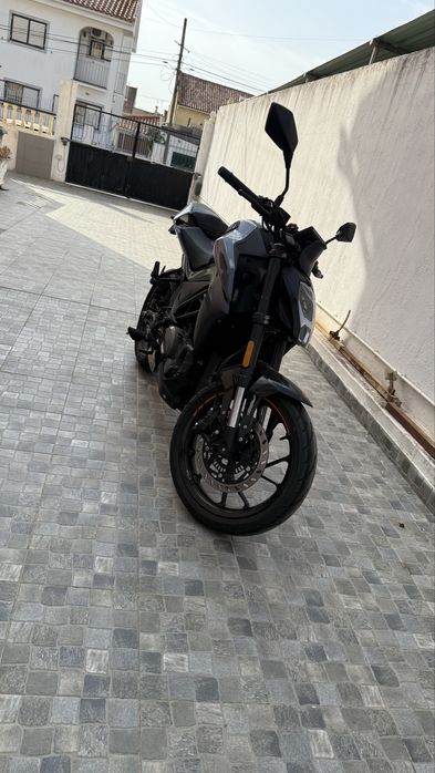CFMOTO 300NK 2024