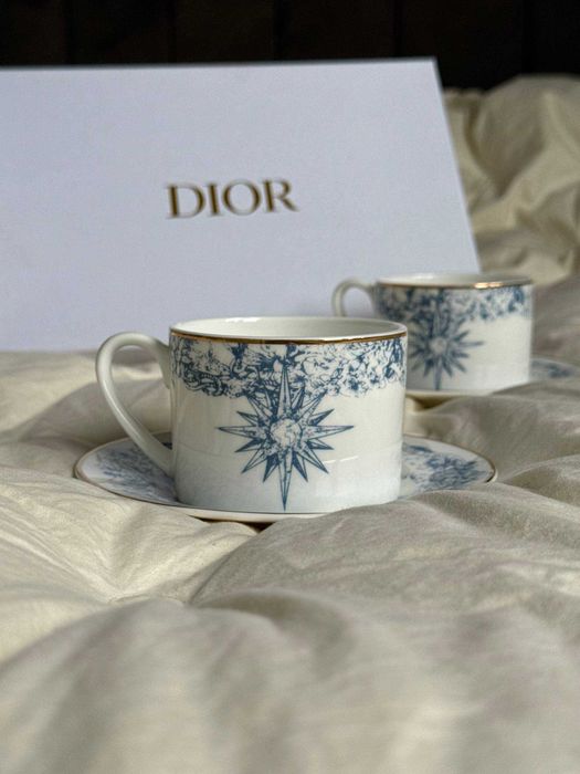набір посуду в стилі Dior ( 2 чашки+ 2 тарілки)