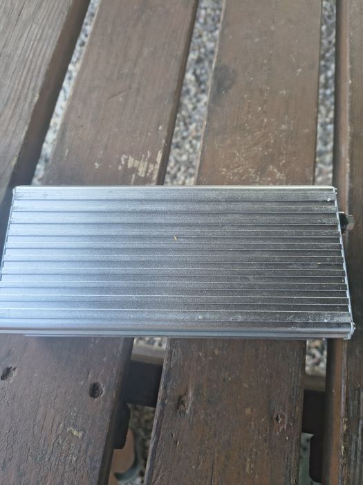 Przetwornica samochodowa 12v