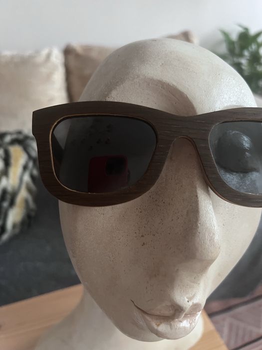 Okulary słoneczne, drewniane