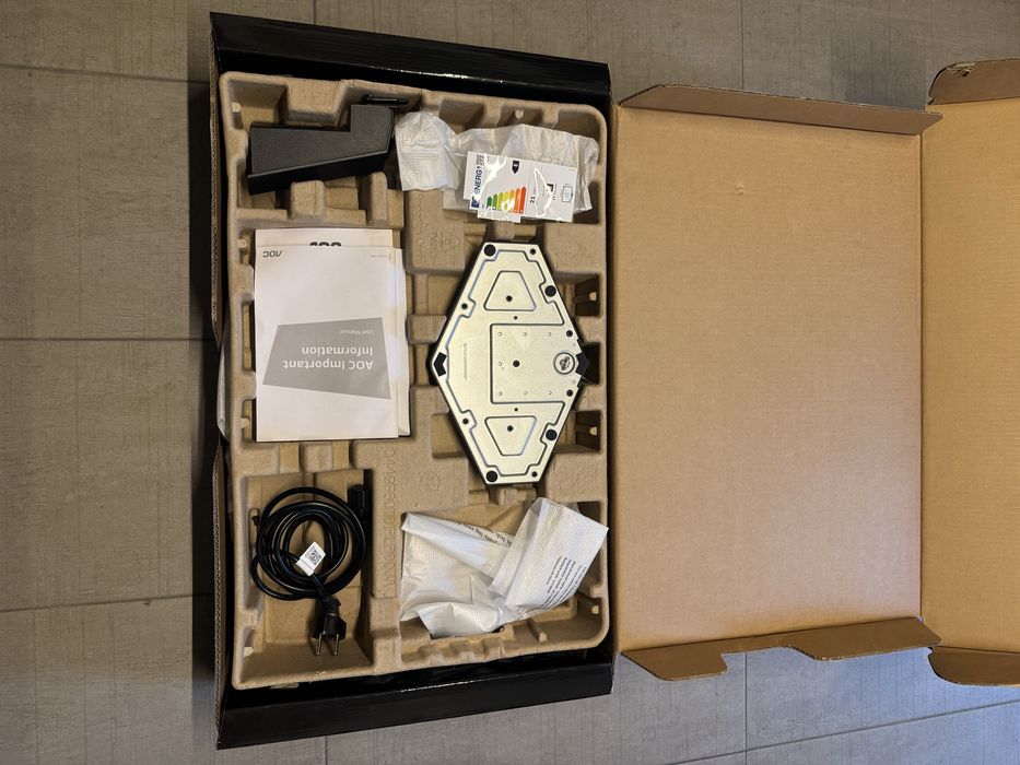Monitor AOC 280Hz 27’