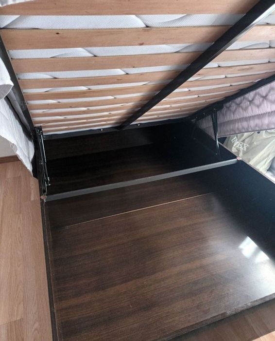 Cama completa com arrumação