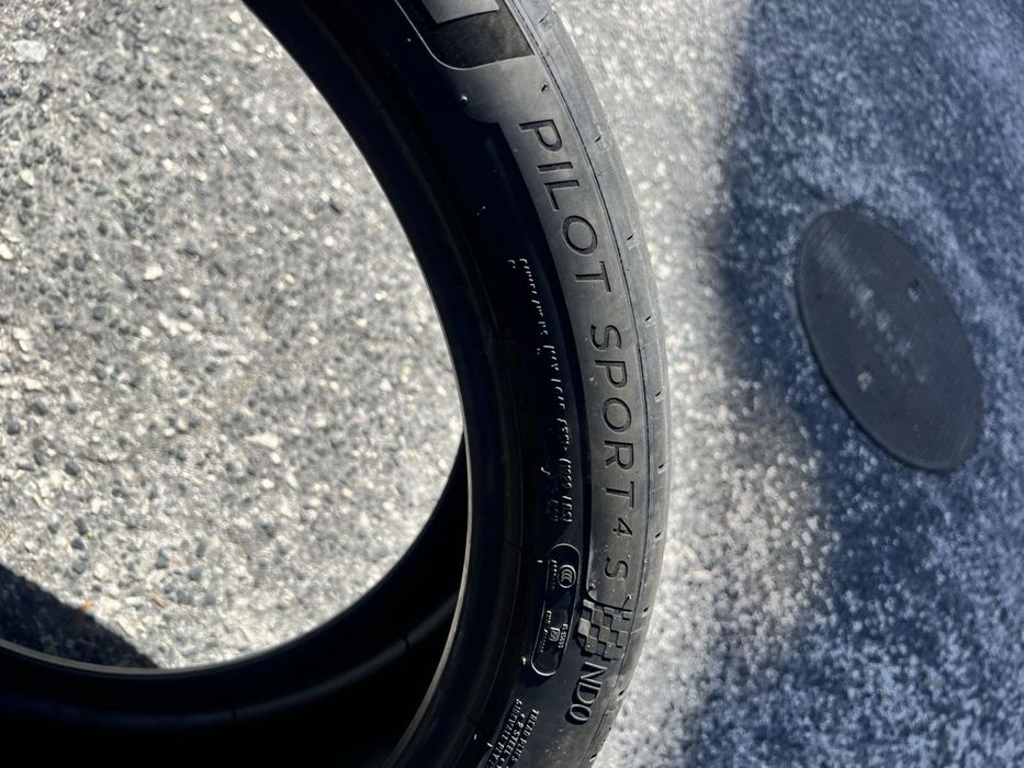 275/35/21 Michelin 2 pneus