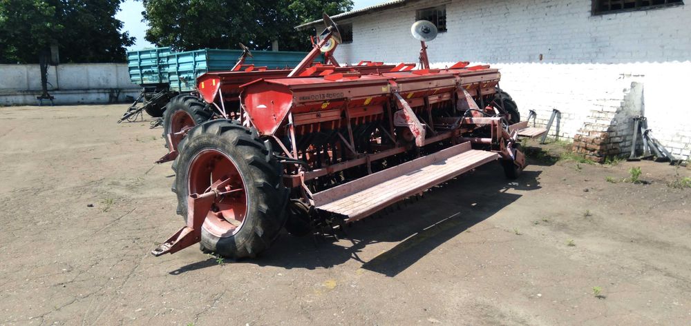 Сівалка зернова СЗ-5,4 з транспортним пристроєм