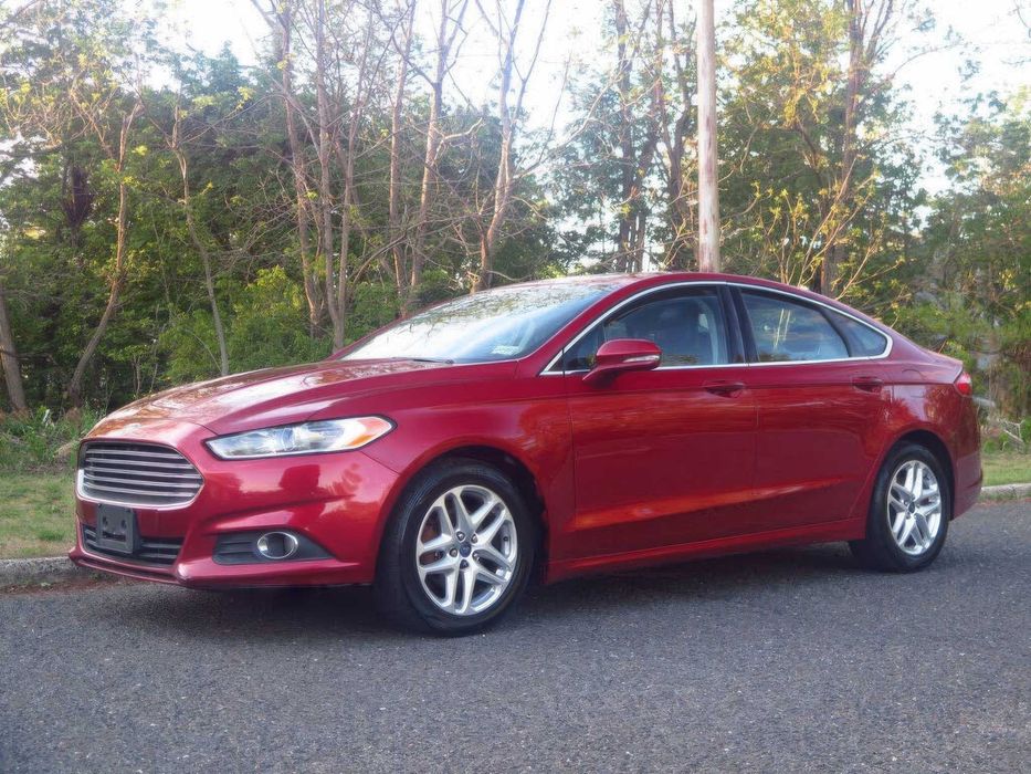 Ford Fusion SE      2013