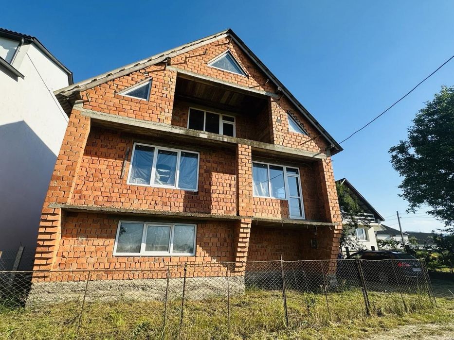 Продаж новобудови в селищі Вишково
