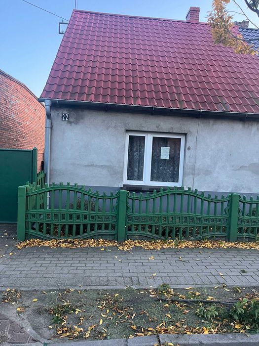 Mały dom z działką