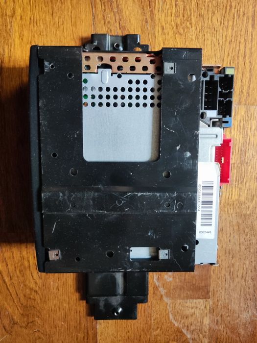 Внешний Усилитель-Магнитолы Рено Меган 2