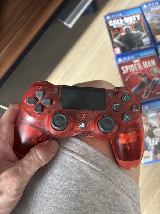 Playstation 4 1 TB +12 jogos