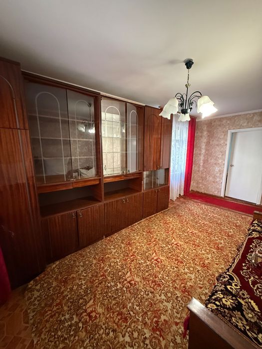 Продаю 3к квартиру у Центрі