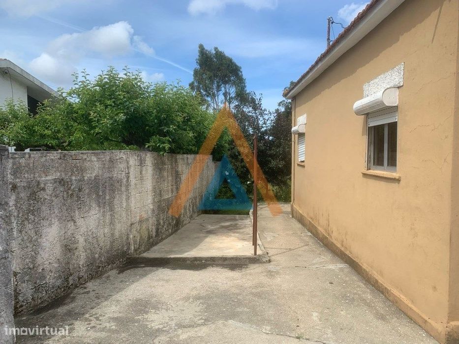 Very Interesting Single-Storey House