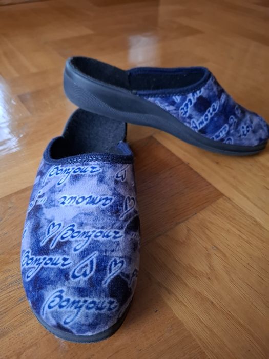Klapki,  kapcie, laczki, łapcie domowe  Inblu 37