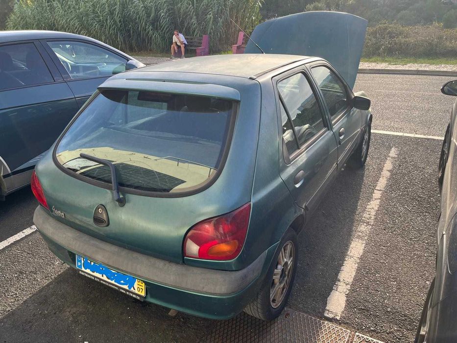 Ford Fiesta 1.2 a Gasolina do ano 2000