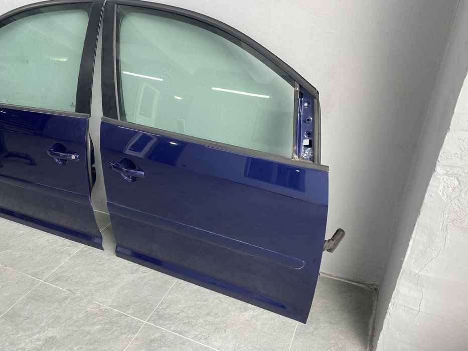 Двері Дверка Volkswagen Touran розборка запчастини