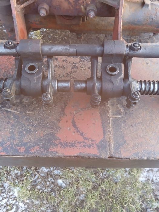 Продам клапанний механізм Д65