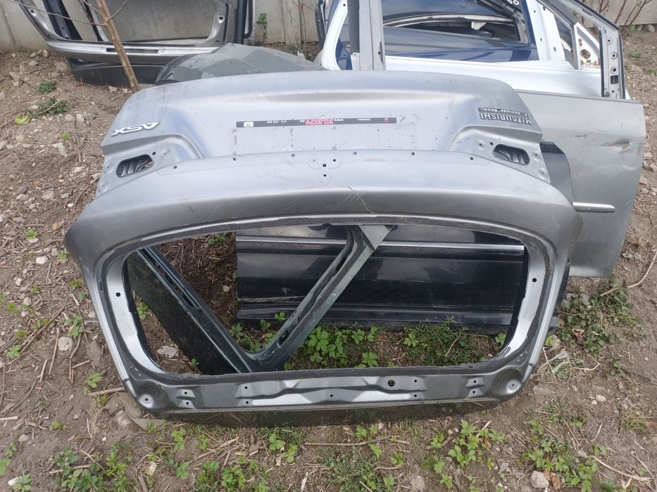 Mitsubishi ASX lift 17-  klapka bagażnika tył