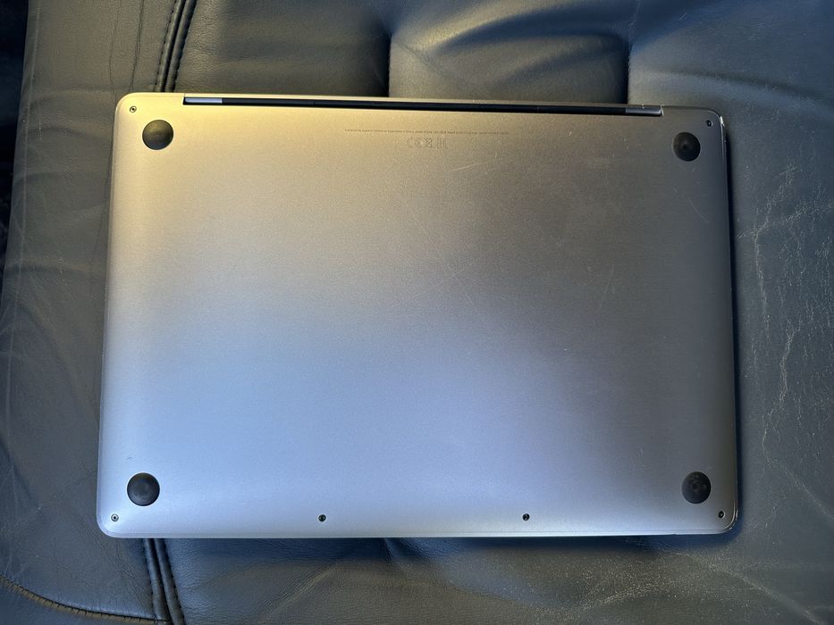 MacBook Pro 13 | M1 | 256 Тачбар