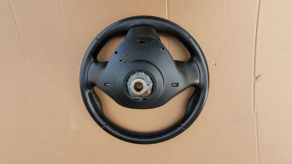 Renault Clio IV 4 lift kierownica skóra multifunkcja nr2 484000110R