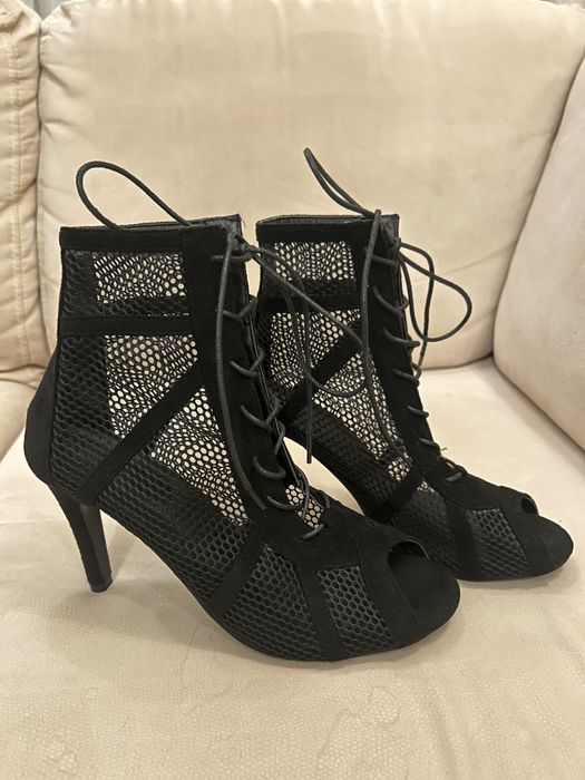 Хілси для танців 40