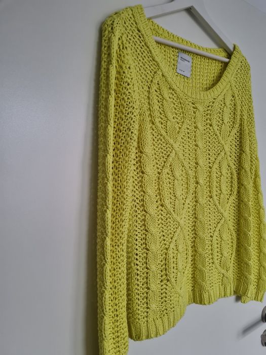 Sweterek dziergany seledynowy limonkowy Reserved Basic