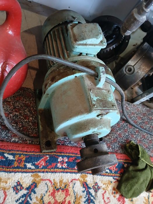 Элекдро двигатель с Редуктором.