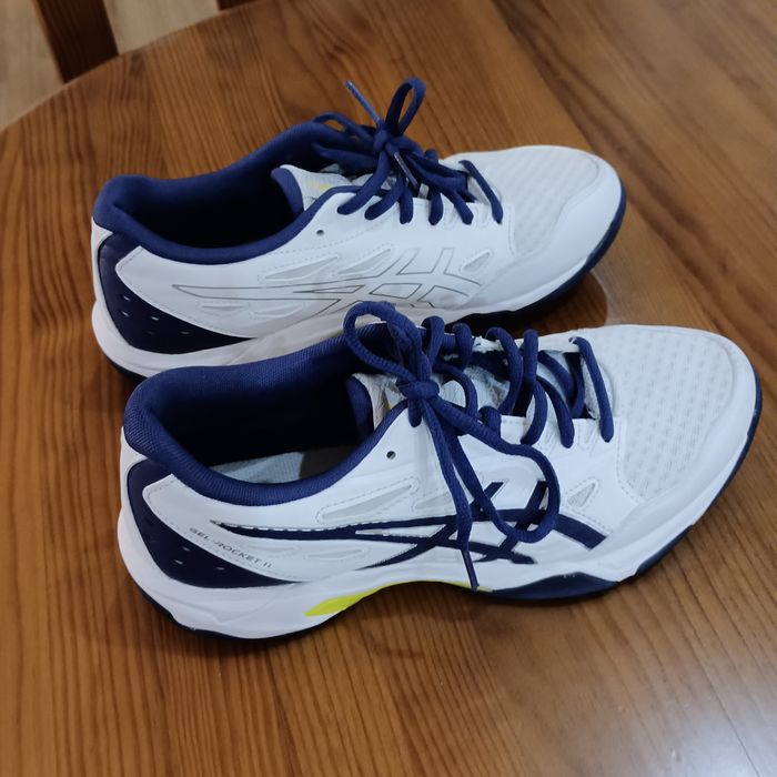 Tênis badminton/padel . Praticamente novo.Baixa precos !