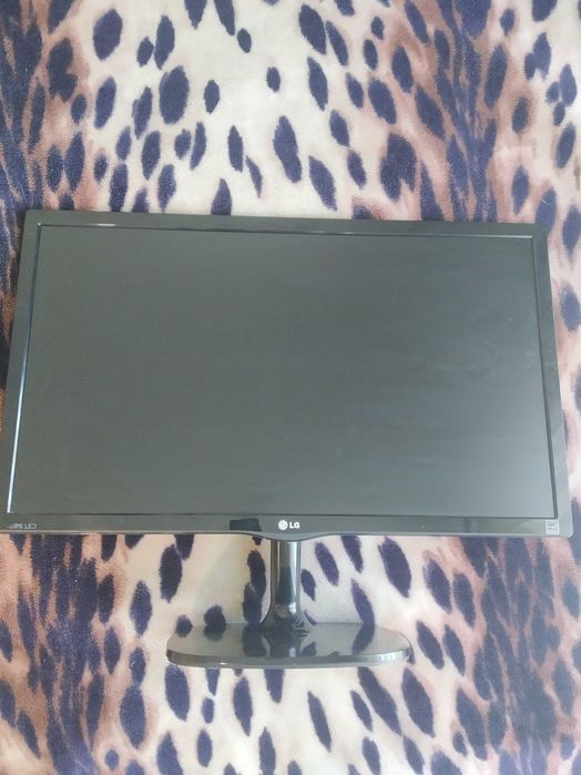 монітор LG 23MP57HQ-P (23", IPS)