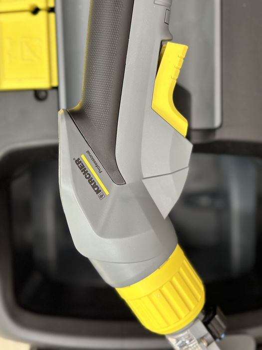 Прокат. Оренда миючого пилососу Karcher ( Керхер) - Прокат техніки та ...