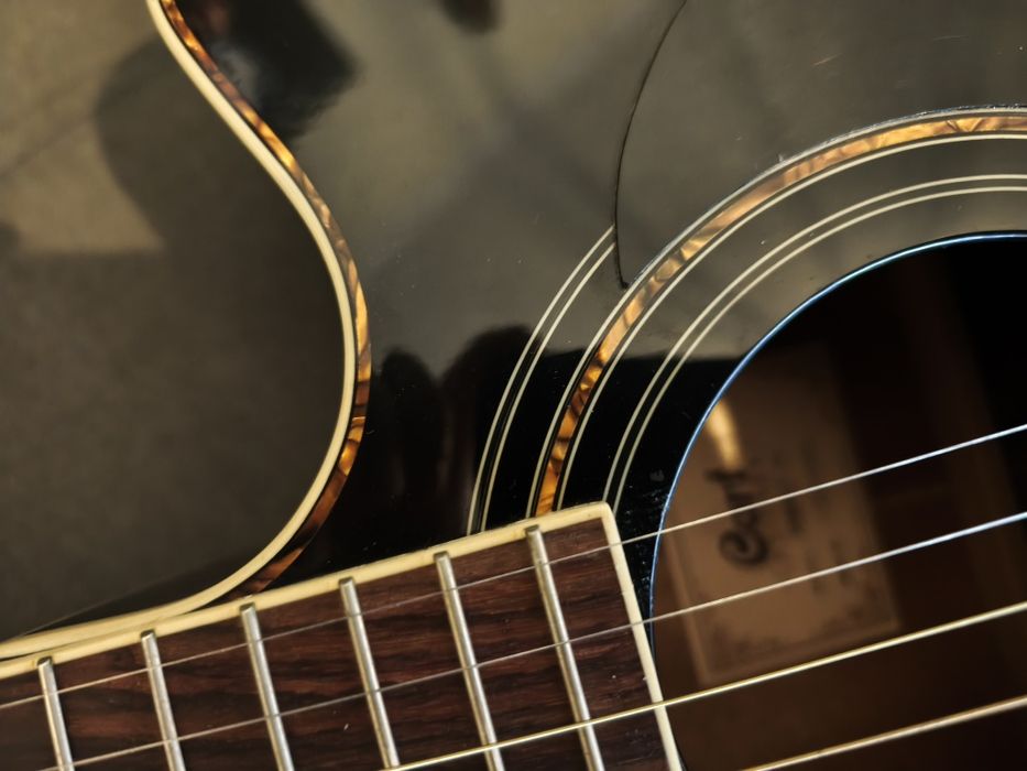 Guitarra semi acústica Cort