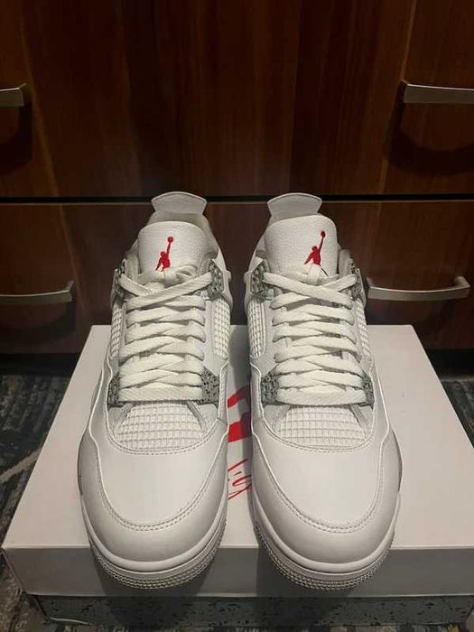 Jordan_4_Retro_White_Oreo Rozmiar 42