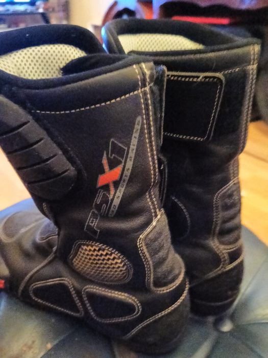 Продам мотоботы SIDI