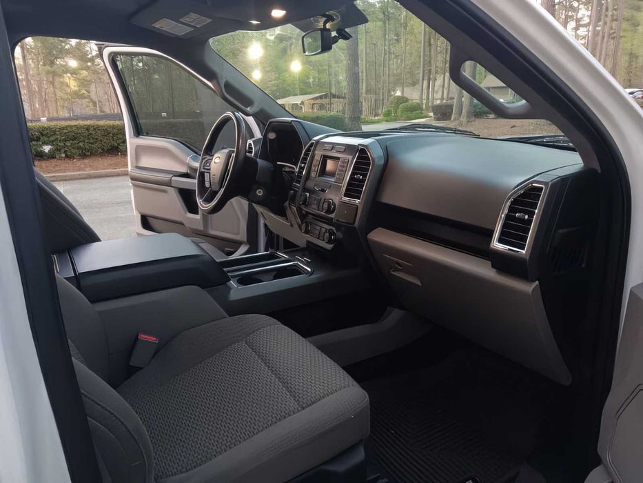 Ford F-150 XLT      2015