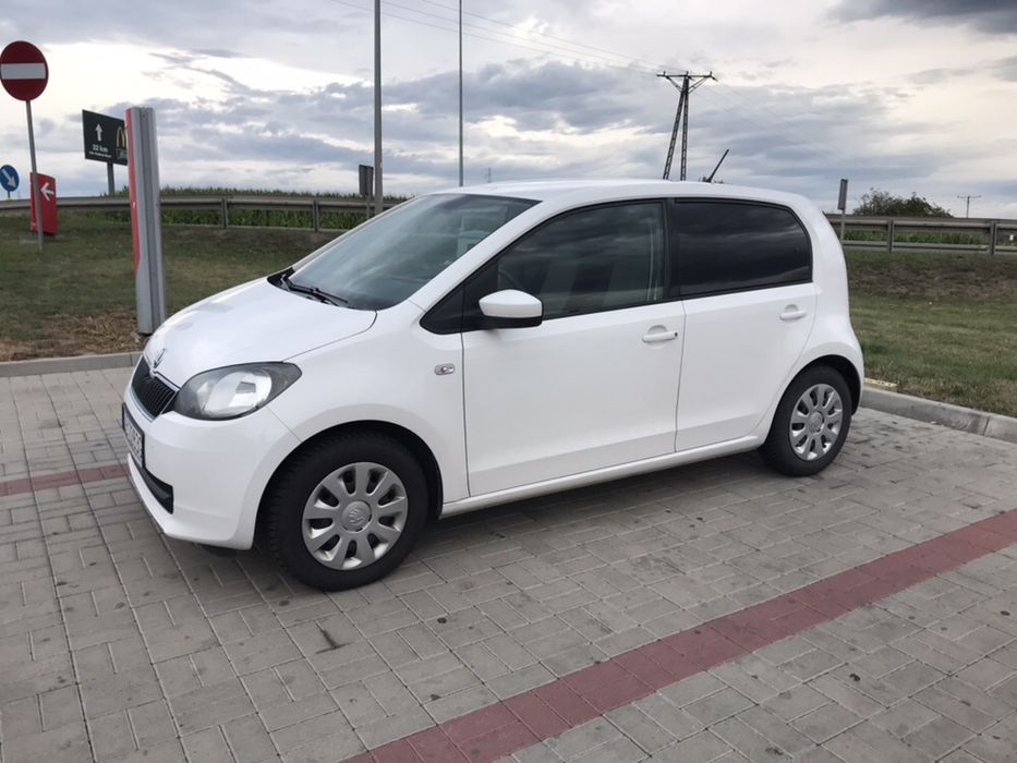 Wynajm,wynajem pojazdów,wypożyczalnia samochodów