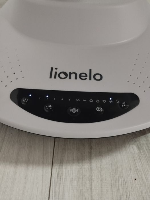 Inteligentny bujaczek leżaczek Lionelo Bella bujak