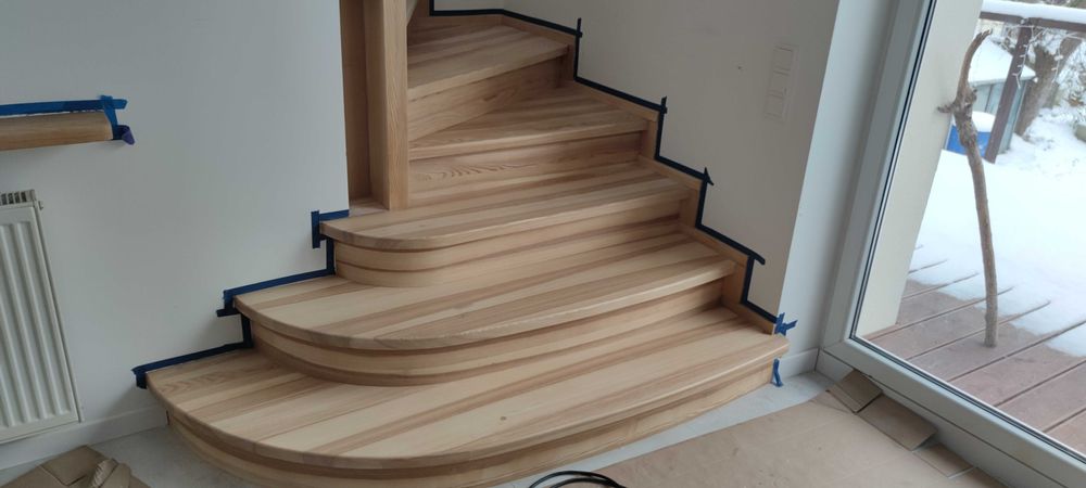 Cyklinowanie, schody drewniane, montaż podłóg