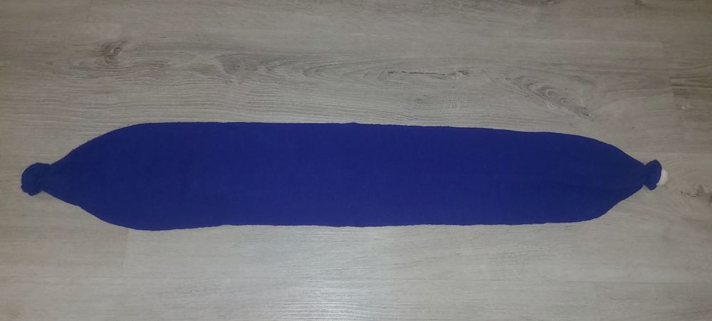 Szalik dziecięcy niebieski z białymi kulkami 82 cm