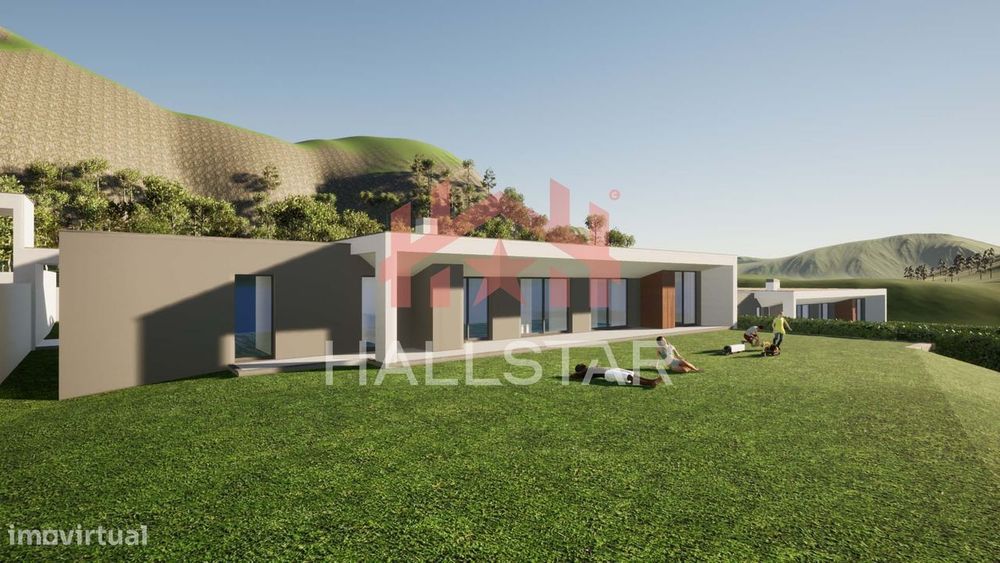 Moradia Térrea T4 / Em Construção / Arrabal