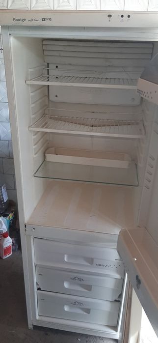 Холодильник б/у.