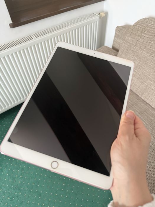 Ipad Pro 10.5 bardzo dobry  stan! Etui apple pencil!