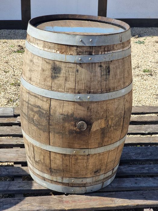 Beczka dębowa drewniana 225l