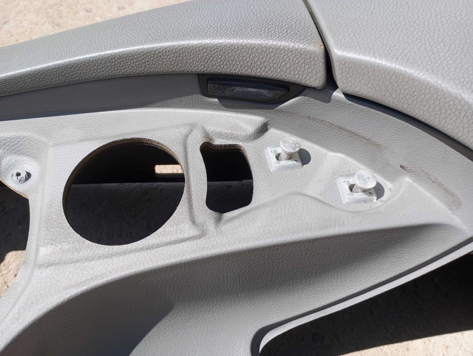 подлокотник, центральна конслоль BMW e60 (сірий)