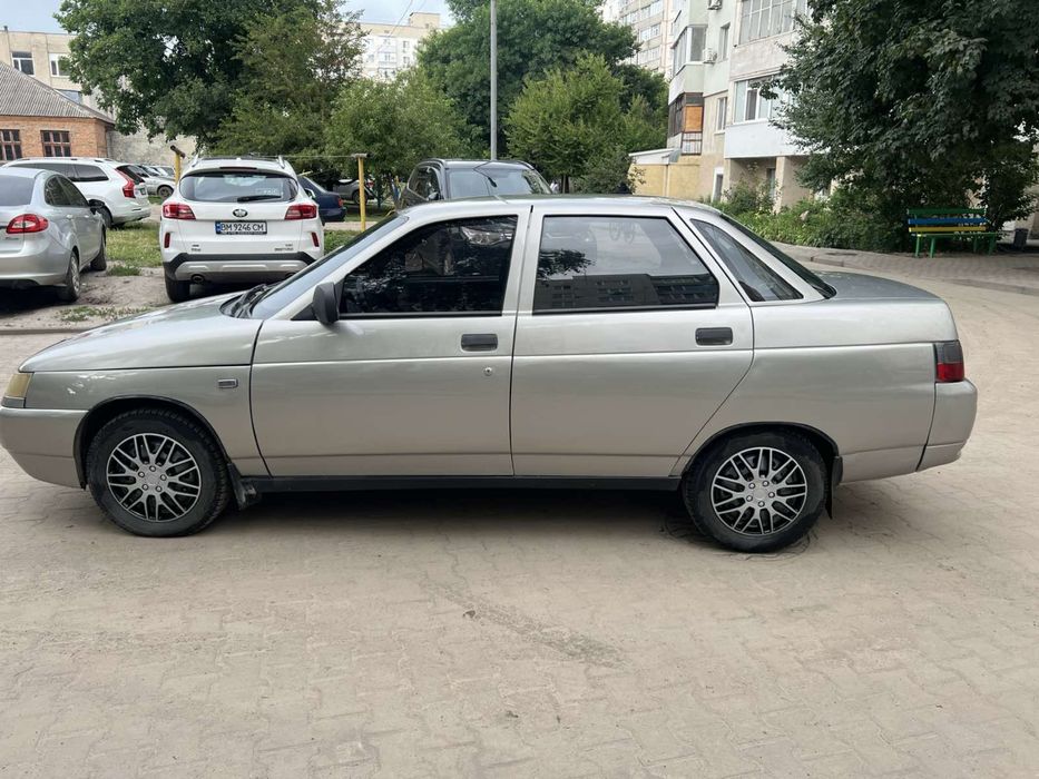 Продам машину Ваз 2110